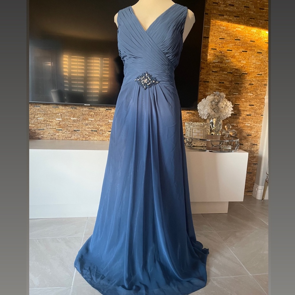 beautiful teal dress